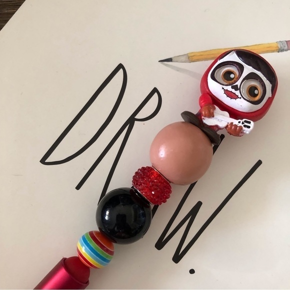 Disney Doorables: Coco: Sugar Skull Miguel handmade beaded pen - Picture 1 of 3